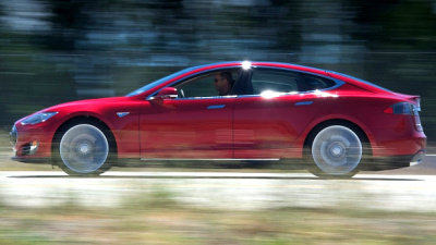 Tesla Model S 
