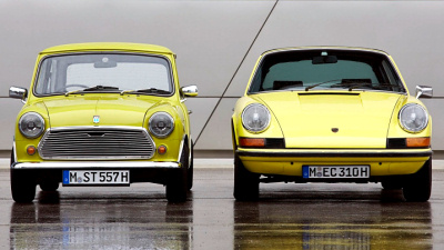 классические MINI и Porshe 911