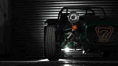 тизер самого доступного Caterham Seven 