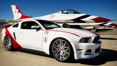 Ford Mustang GT U.S. Air Force Thunderbirds Edition