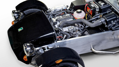 новый Caterham с двигателем Suzuki 