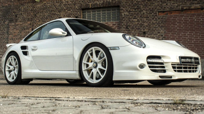 Porsche 911 Turbo S (997) с доработками Mcchip-dkr 