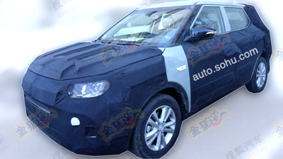 шпионская фотография нового компактного кроссовера SsangYong 
