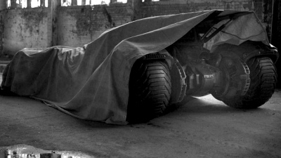 тизер нового бэтмобиля