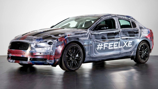 тизер Jaguar XE 