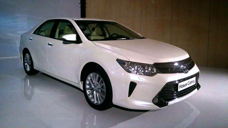 Обновленная Toyota Camry для российского рынка