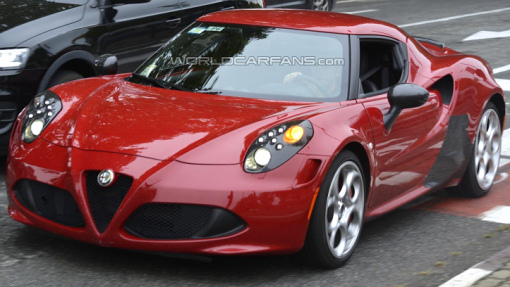 Тестовый прототип Alfa Romeo 4C Quadrifoglio Verde 