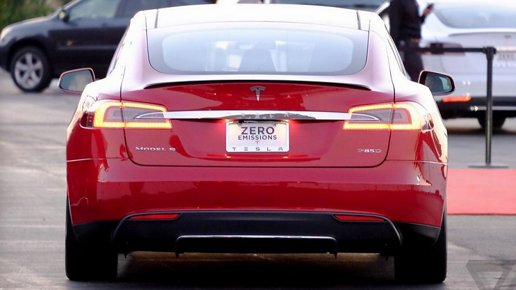 Tesla Model S P85D
