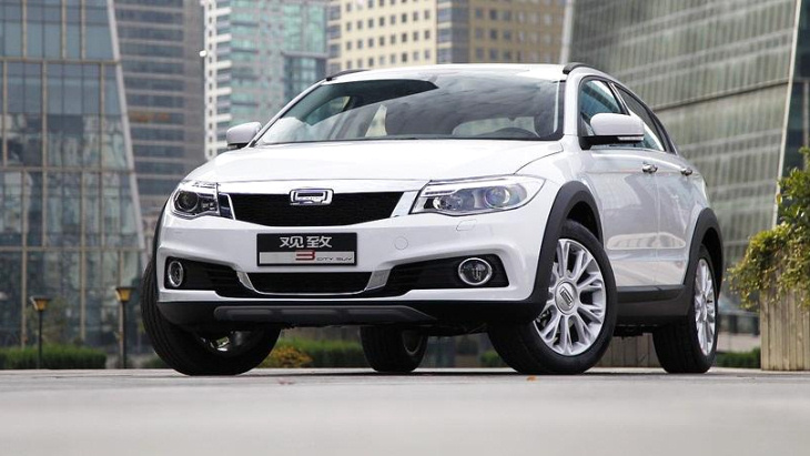 Qoros 3 City SUV