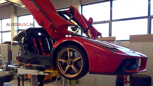 Ferrari LaFerrari в немецком сервисном центре