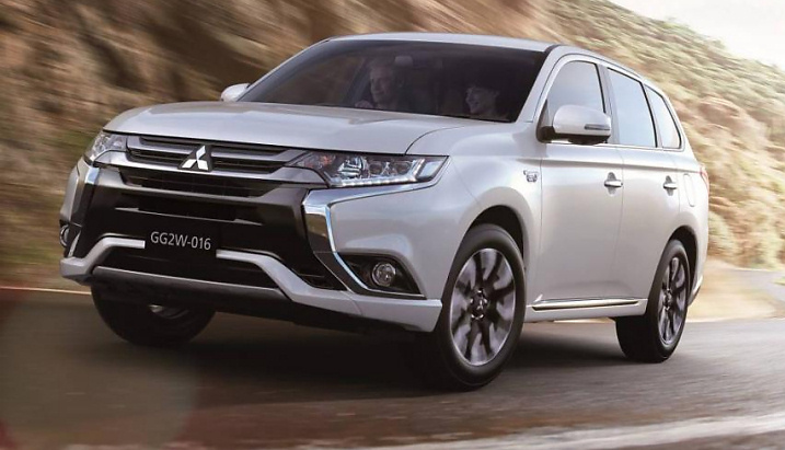 Mitsubishi Outlander PHEV 2016