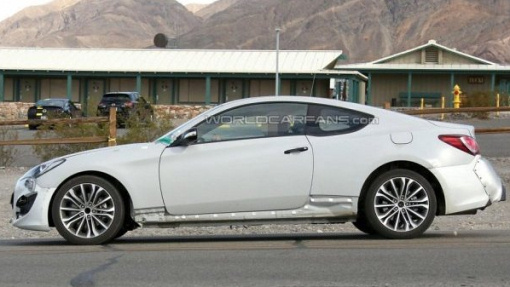 Тестовый мул купе Hyundai Genesis