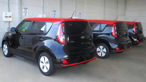 Kia Soul EV тестируют беспроводную зарядку