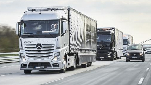 Грузовики Mercedes-Benz Actro