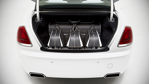 Rolls-Royce представил набор сумок по цене дороже BMW 3-Series