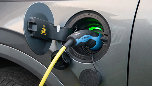 Китайский стартап получил миллиард долларов на электромобили