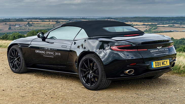 Aston Martin DB11 Volante