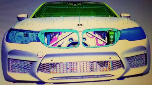 Передняя часть BMW M5 новой генерации