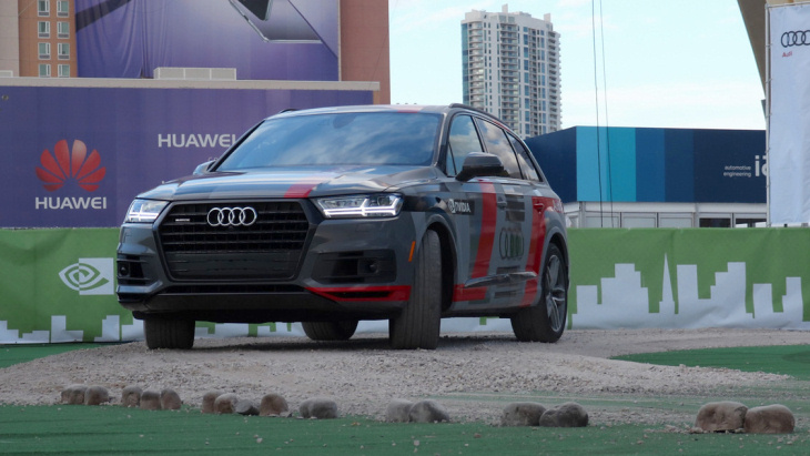 Самообучаемый Audi Q7 Самообучаемый Audi Q7