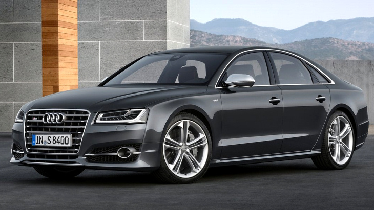 Audi S8