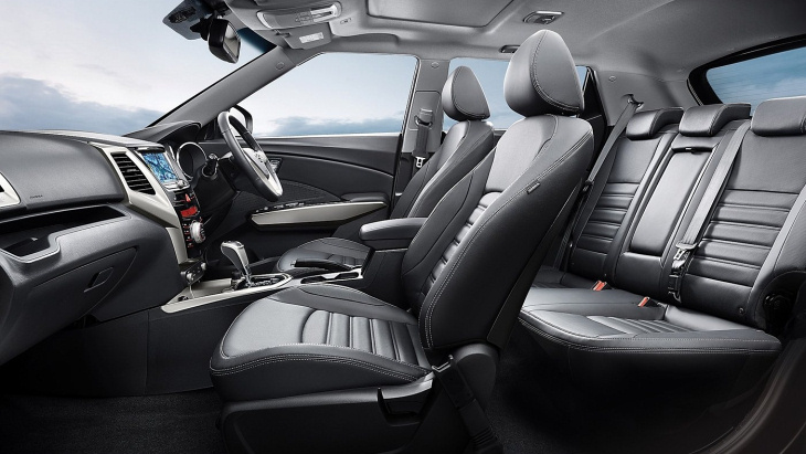 Салон SsangYong Tivoli Салон SsangYong Tivoli