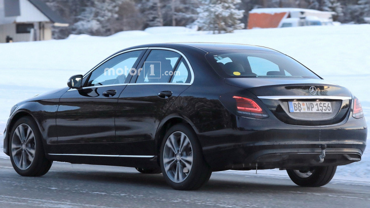 Тестовый прототип Mercedes-Benz C-Class Тестовый прототип Mercedes-Benz C-Class