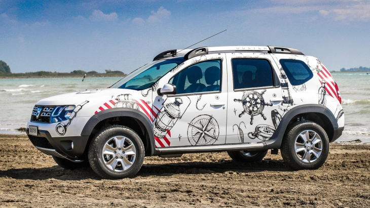 Разрисованный Duster: представлен особый кроссовер в версии Strongman Extra Limited Edition Разрисованный Duster: представлен особый кроссовер в версии Strongman Extra Limited Edition