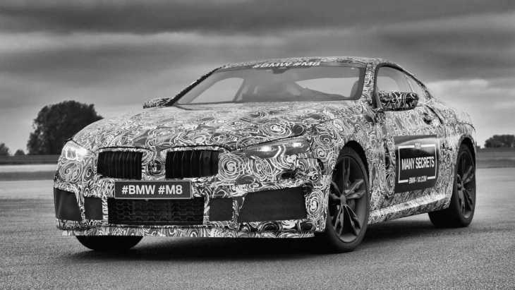 «Заряженное» купе BMW M8