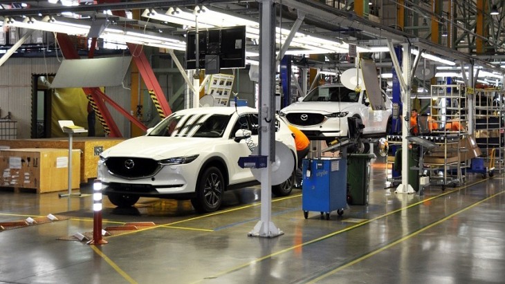 Сборка новых Mazda CX-5 на заводе «Мазда Соллерс Мануфэкчуринг Рус»