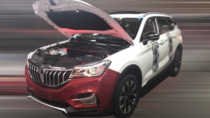 Прототип нового кроссовера Brilliance V6 Прототип нового кроссовера Brilliance V6