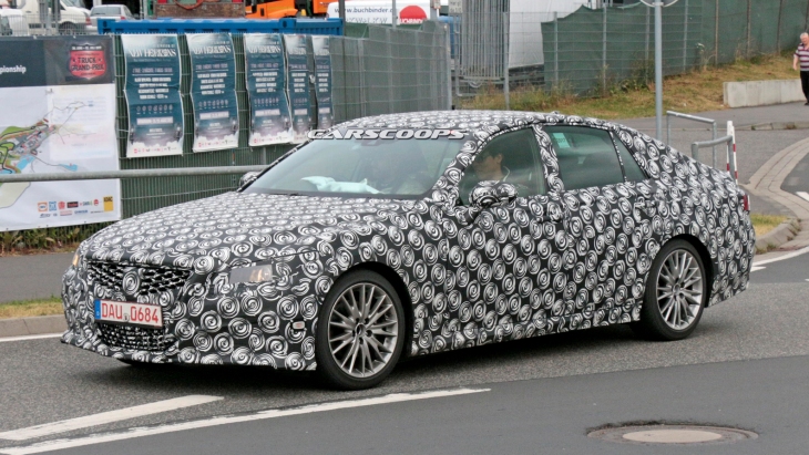 Тестовый прототип нового седана Lexus ES