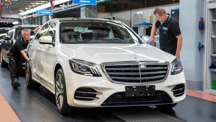Обновленный Mercedes-Benz S-Class на заводе в Зингельфиндене Обновленный Mercedes-Benz S-Class на заводе в Зингельфиндене