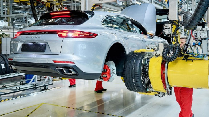 Производство универсала Porsche Panamera Sport Turismo