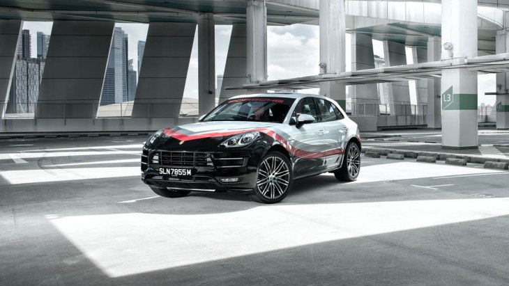 Porsche Macan в гоночной ливрее