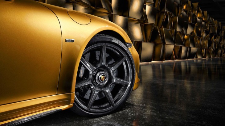 Карбоновые колёса на купе Porsche 911 Turbo S Exclusive Series