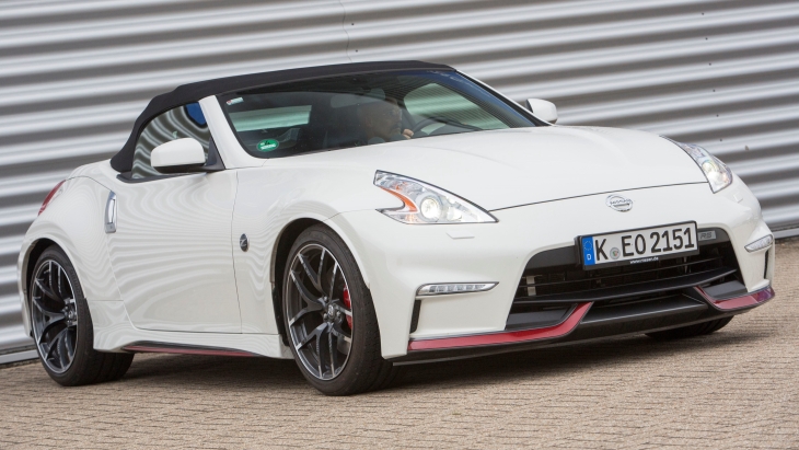 Родстер Nissan 370Z RS Roadster