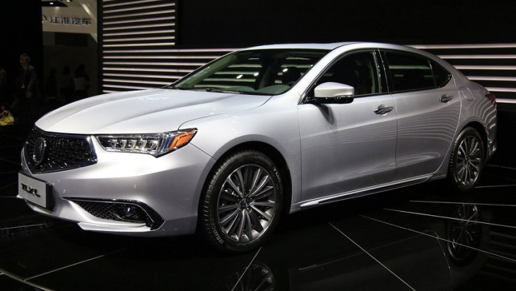 Удлинённый седан Acura TLX-L 