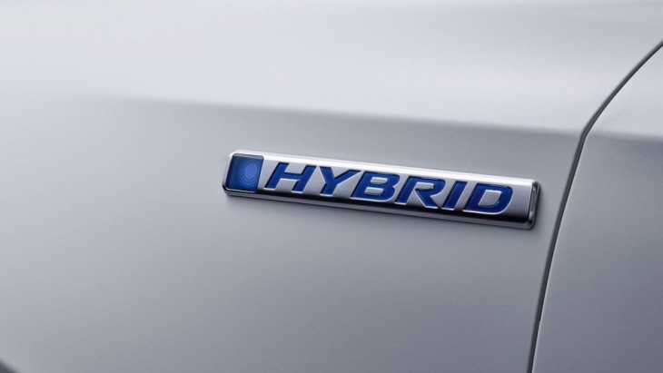 Тизер гибридного Honda CR-V Hybrid