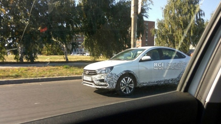 Кросс-седан LADA Vesta SE Cross