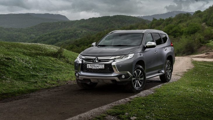 Внедорожник Mitsubishi Pajero Sport Внедорожник Mitsubishi Pajero Sport