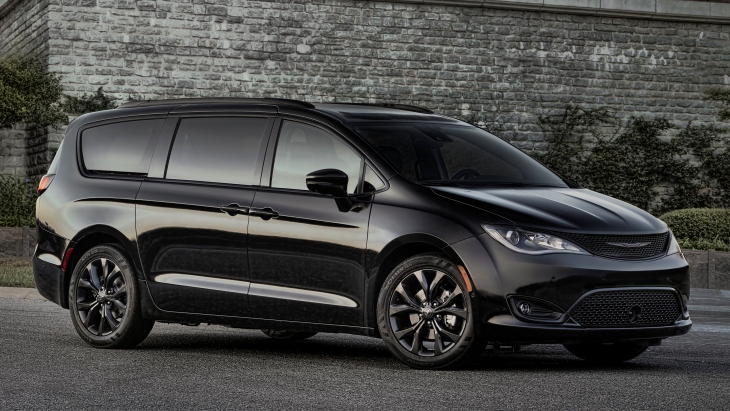 Минивэн Chrysler Pacifica S Appearance Package Минивэн Chrysler Pacifica S Appearance Package