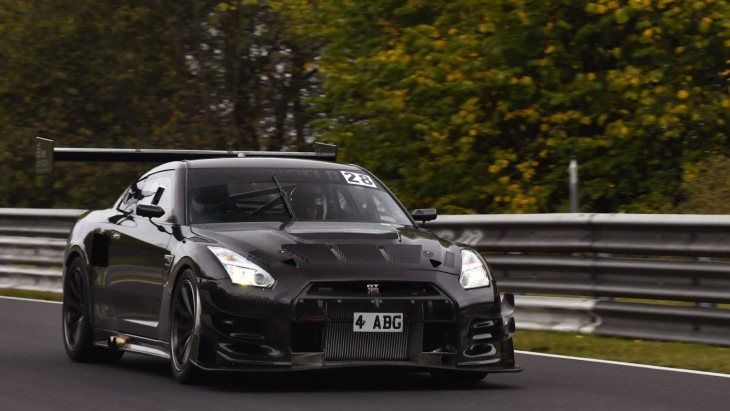 Модернизированное купе LM1 RS GT-R (Nissan GT-R by Litchfield) Модернизированное купе LM1 RS GT-R (Nissan GT-R by Litchfield)