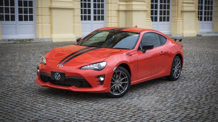 Спортивное купе Toyota 86 в особой версии «860»