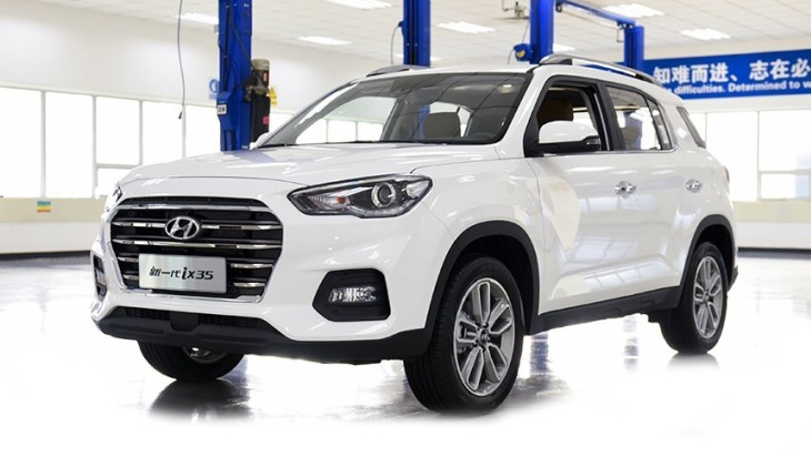 Кроссовер Hyundai ix35 второго поколения 