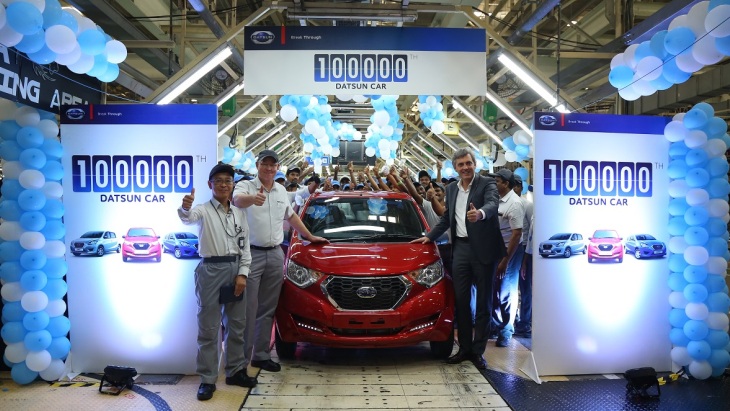 100 000-й автомобиль Datsun 100 000-й автомобиль Datsun