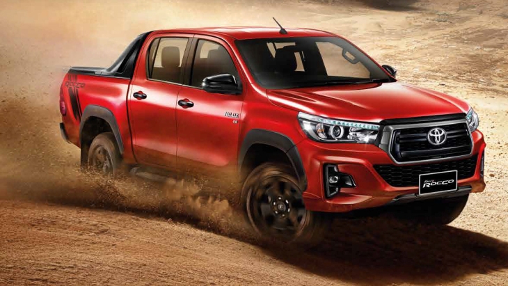 Пикап Toyota Hilux Revo Rocco 2018 модельного года