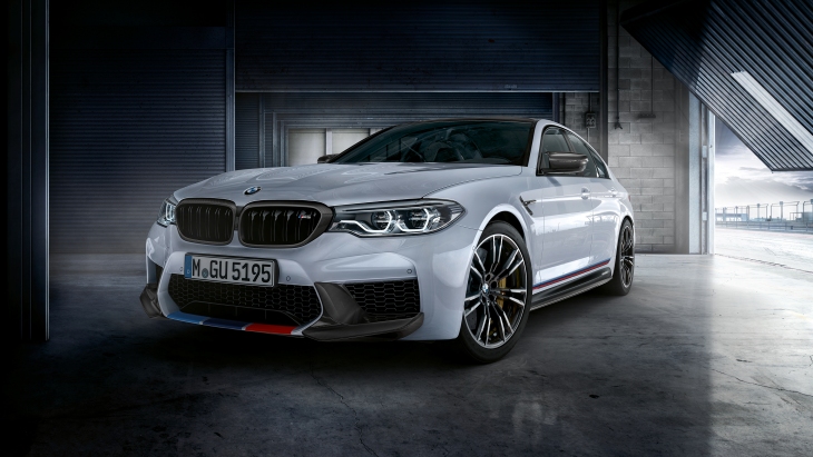 «Заряженный» седан BMW M5 M Performance Parts