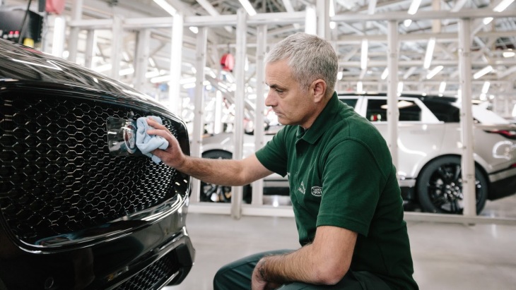 Жозе Моуринью на заводе Jaguar Land Rover