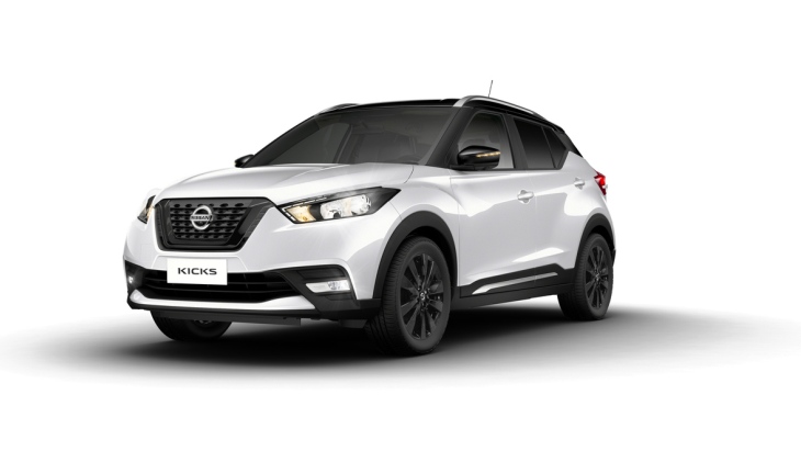 Nissan Kicks Dark Light