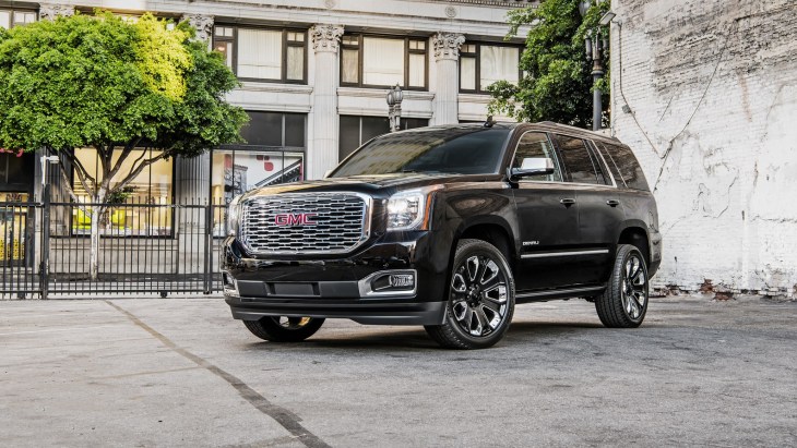 Внедорожник GMC Yukon Denali Ultimate Black Edition